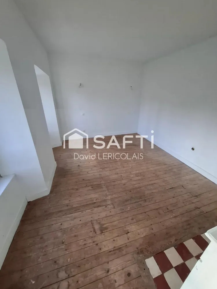 Maison à vendre à DANGY de 117m² 8 pièces (5)
