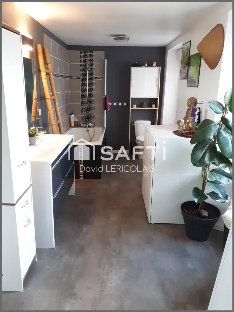 Maison à vendre à CREANCES de 200m² (11)