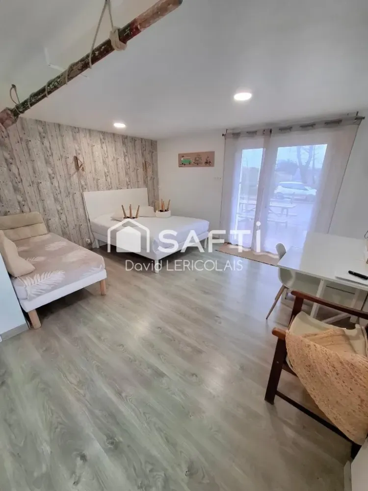 Maison à vendre à CREANCES de 383m² (9)
