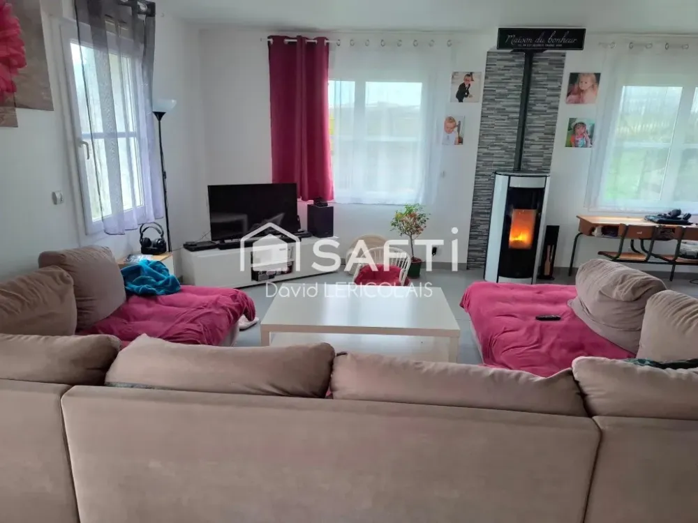 Maison à vendre à CREANCES de 383m² (13)