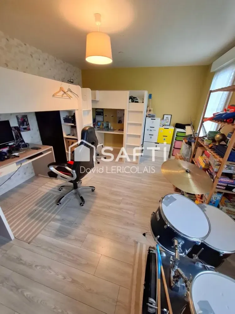 Maison à vendre à CREANCES de 383m² (15)