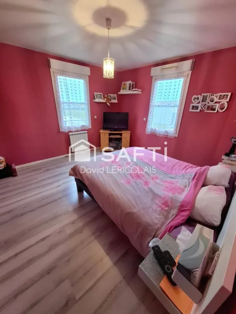 Maison à vendre à CREANCES de 383m² (16)