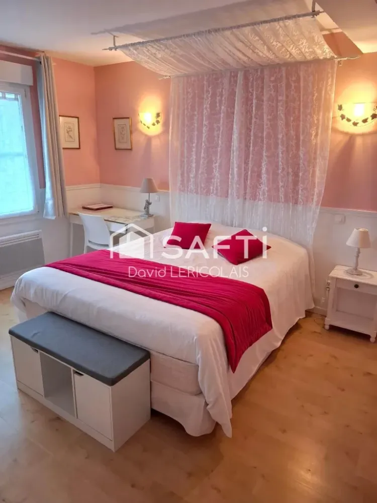 Maison à vendre à CREANCES de 383m² (19)