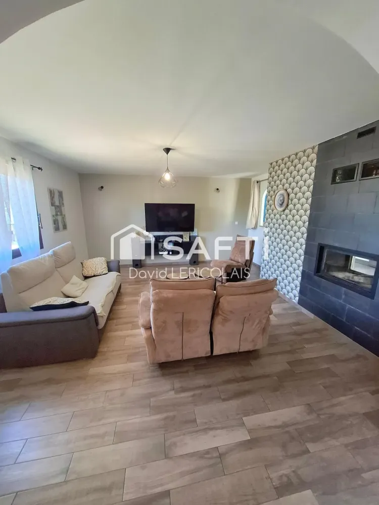 Maison à vendre à VILLEDIEU-LES-POELES-ROUFFIGNY de 167m²